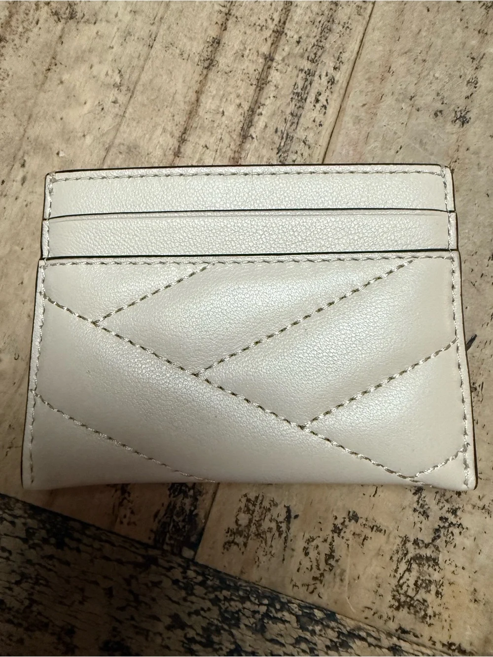 Tory Burch compact quilted